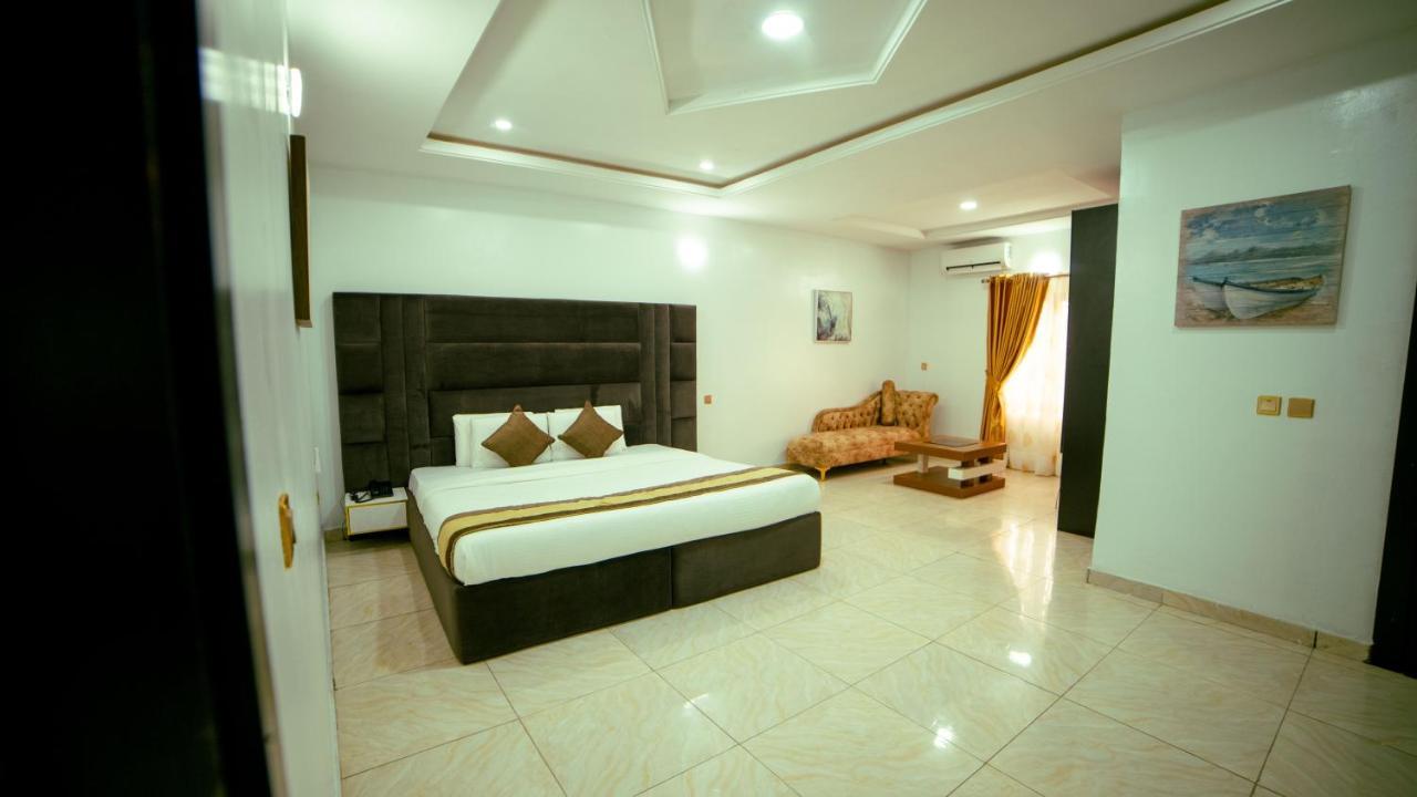 247 Luxury Hotel & Apartment Ajah Lekki Esterno foto
