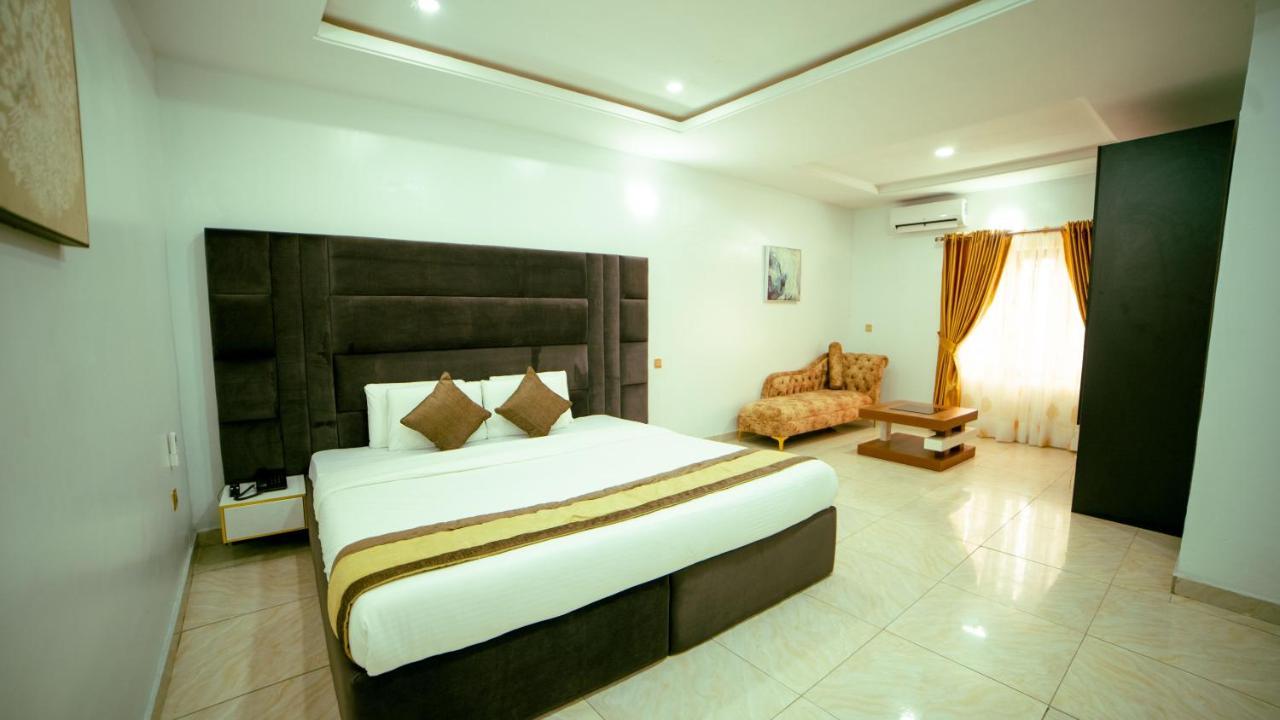 247 Luxury Hotel & Apartment Ajah Lekki Esterno foto