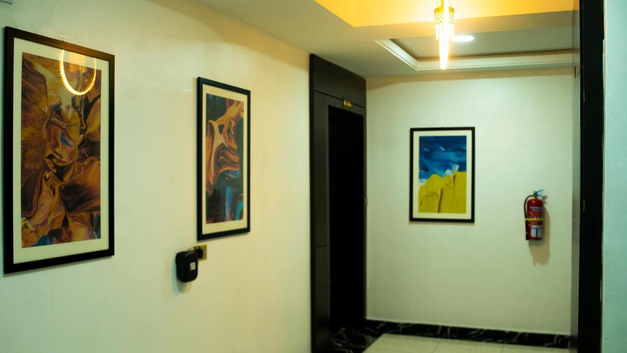 247 Luxury Hotel & Apartment Ajah Lekki Esterno foto