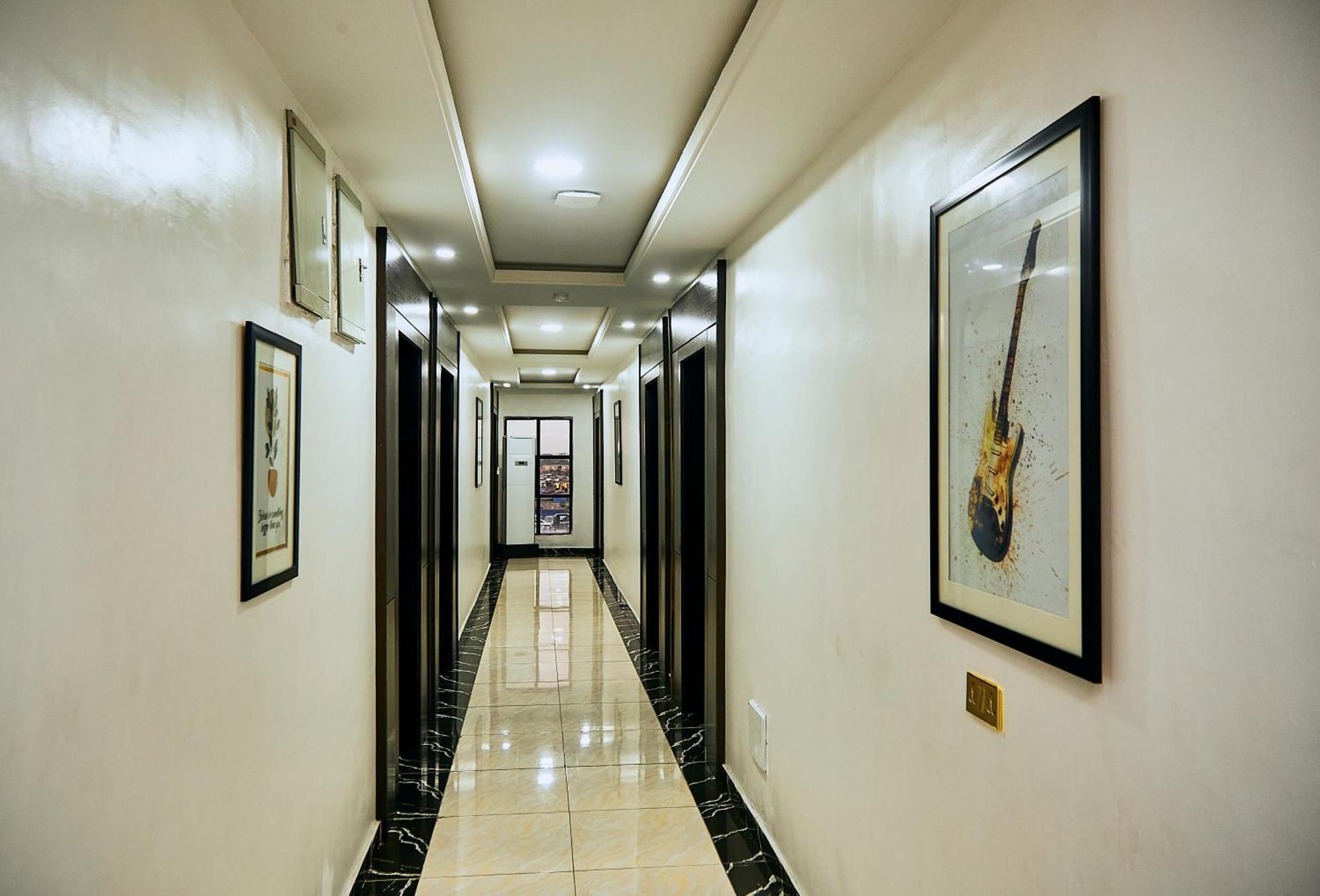 247 Luxury Hotel & Apartment Ajah Lekki Esterno foto