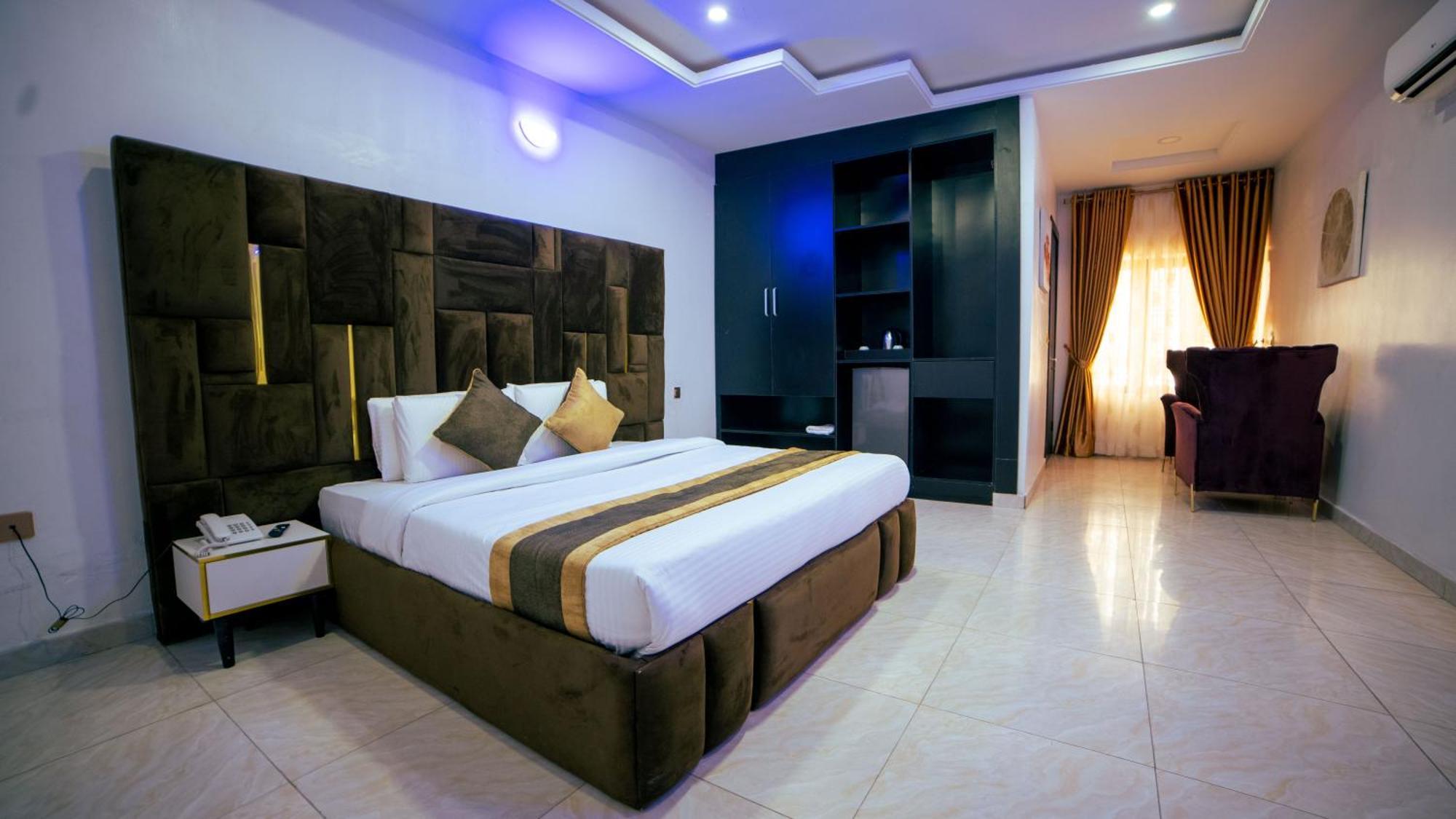 247 Luxury Hotel & Apartment Ajah Lekki Esterno foto